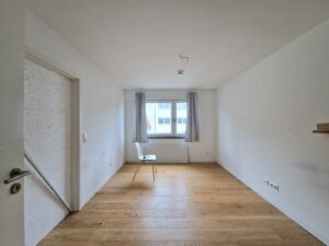 Kinder-/Arbeitszimmer