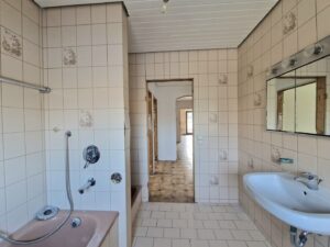 Badezimmer EG