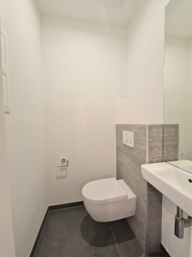sep. WC