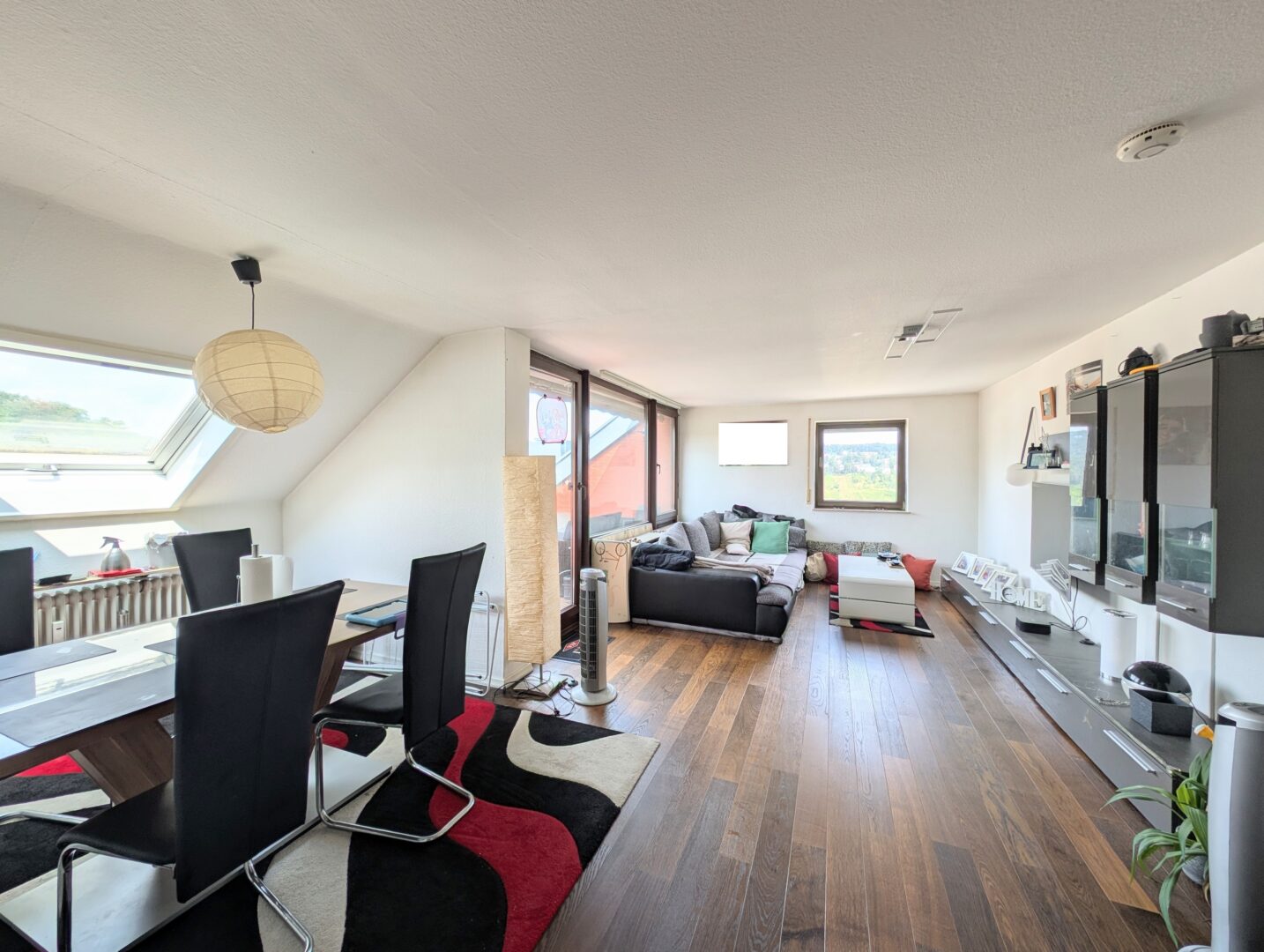 Wohn- und Esszimmer