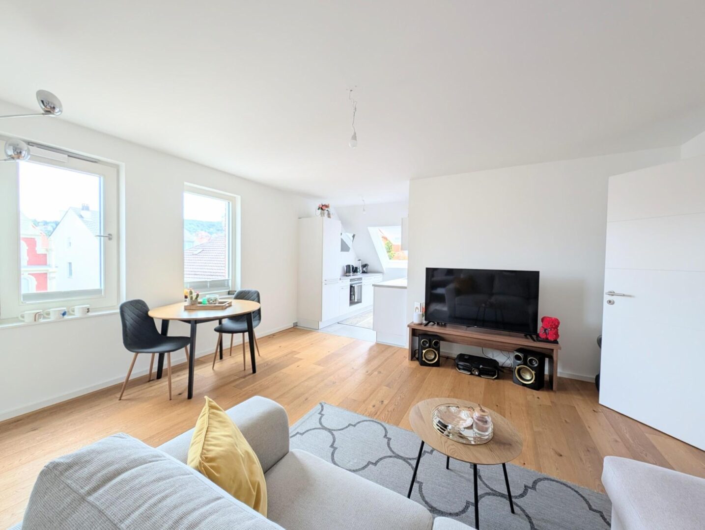 Wohn- und Esszimmer