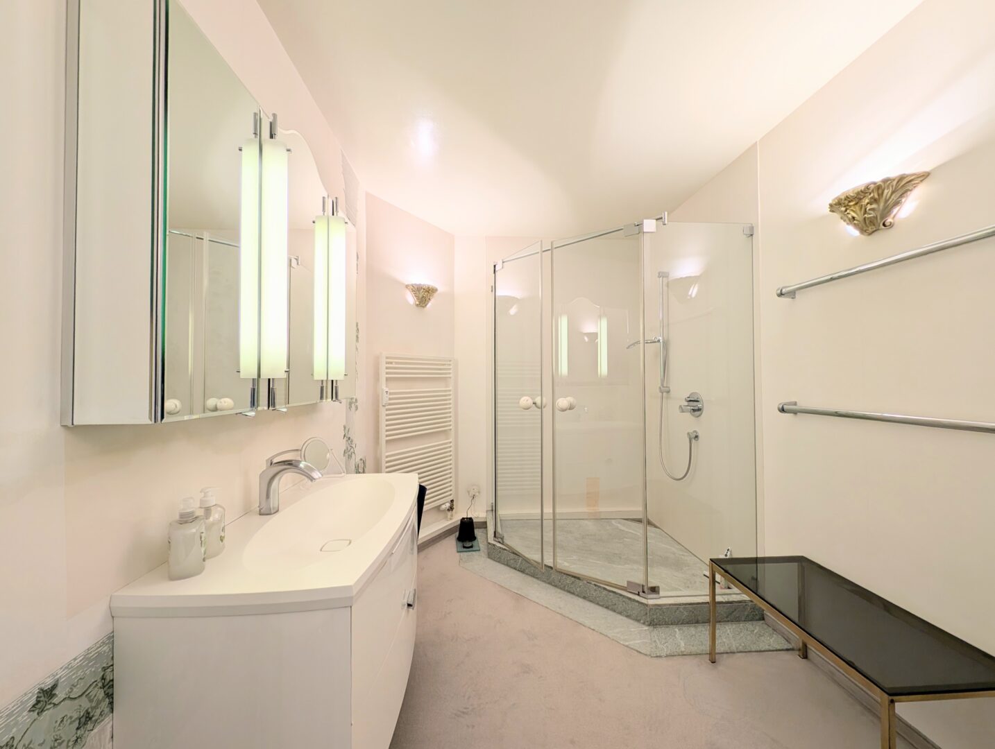 Badezimmer 1