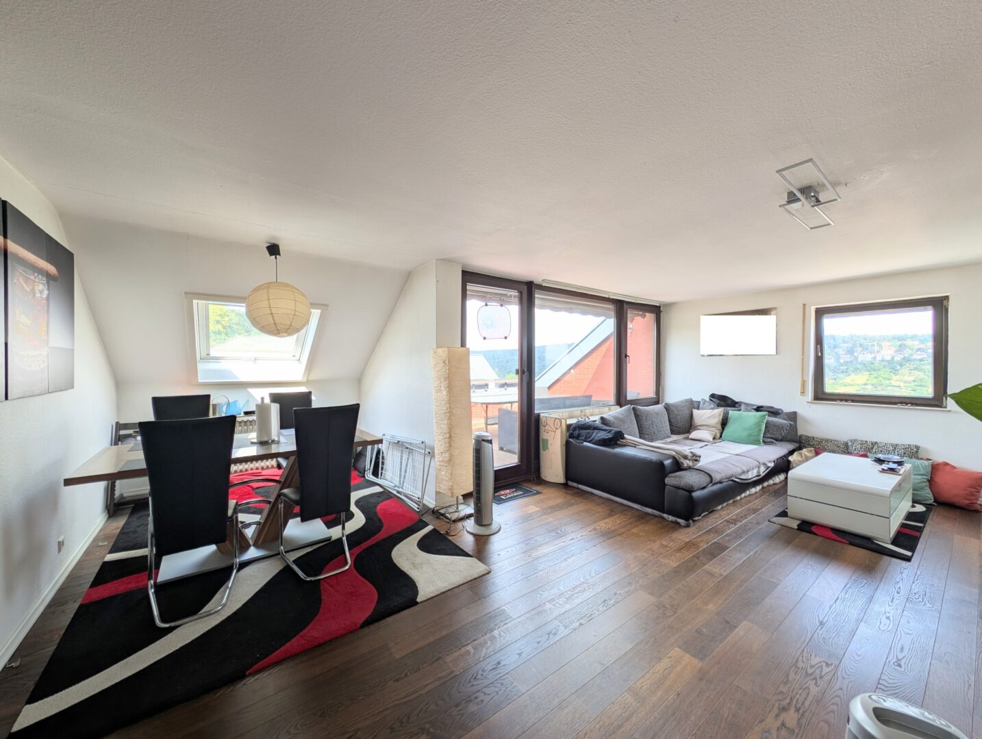 Wohn- und Esszimmer