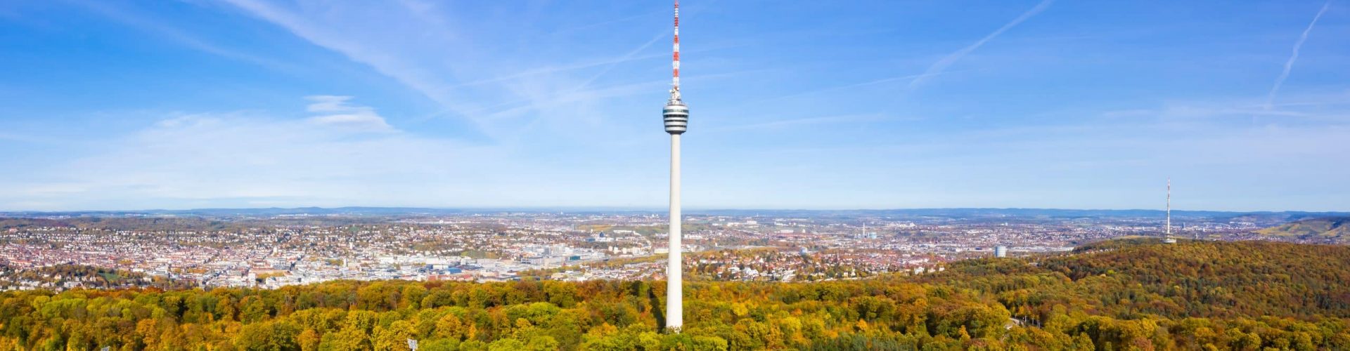 Immobilienmakler Stuttgart Sillenbuch - Panorama Bild vom Fernsehturm über Stuttgart